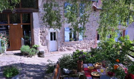 Extérieur chambre d'hôtes Ambierle 